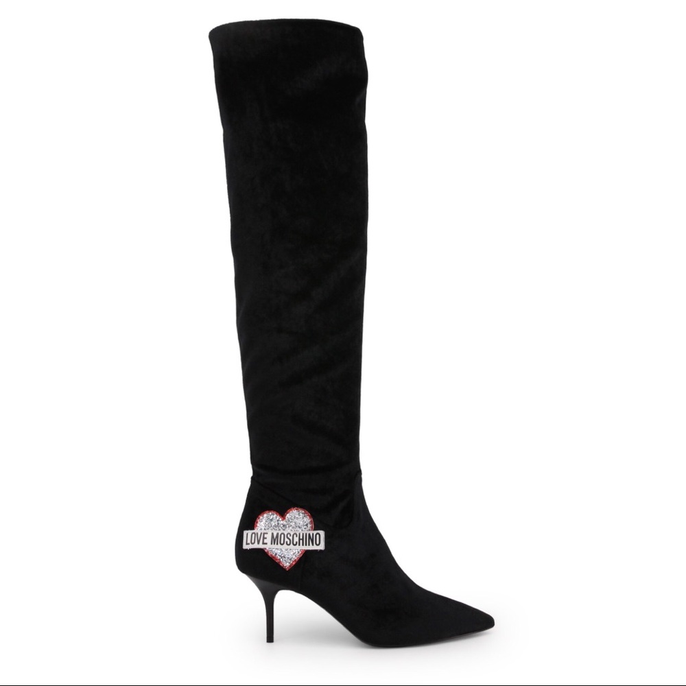 Love Moschino